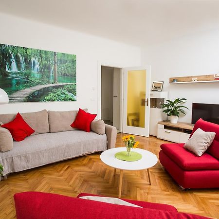 Apartment Zagreb Mandić Buitenkant foto